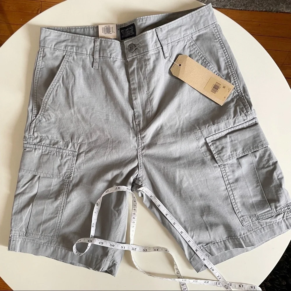 Levi’s Men’s Carrier Cargo Shorts Gray Size 30 New